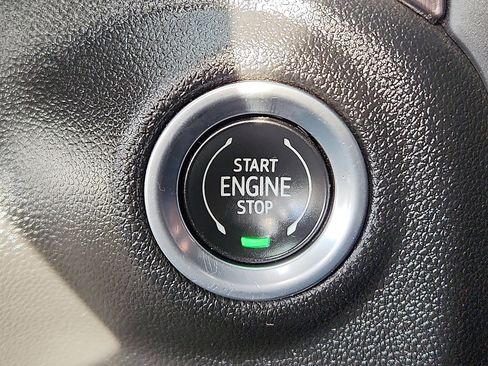 Used 2022 GMC Sierra 2500 AT4 w/ AT4 Preferred Package image 17