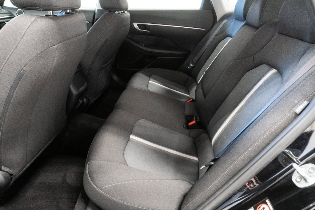 Used 2020 Hyundai Sonata SEL w/ Cargo Package FWD image 12
