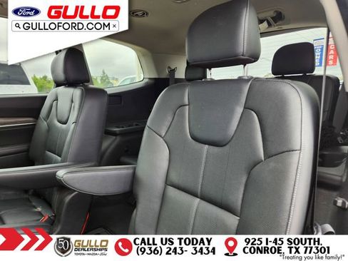 Used 2022 Kia Telluride EX w/ EX Premium Package image 12