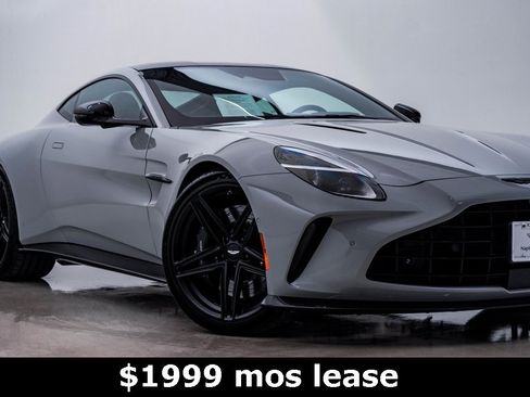 Used 2025 Aston Martin V8 Vantage Coupe image 2