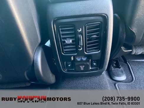 Used 2019 Jeep Grand Cherokee High Altitude AWD/4WD image 28
