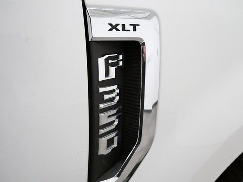 Used 2018 Ford F350 XLT w/ FX4 4x4 Off Road Package image 10