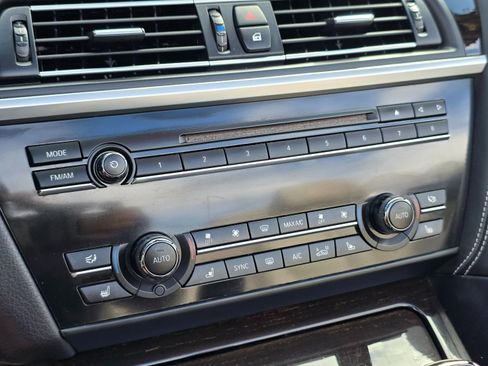 Used 2015 BMW 650i Convertible image 36