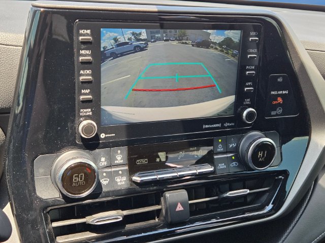 Used 2020 Toyota Highlander LE AWD/4WD image 26