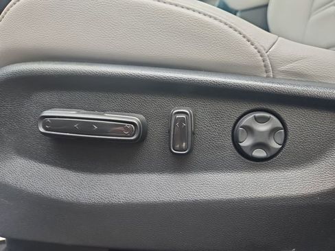 Certified 2022 Honda CR-V Touring image 26