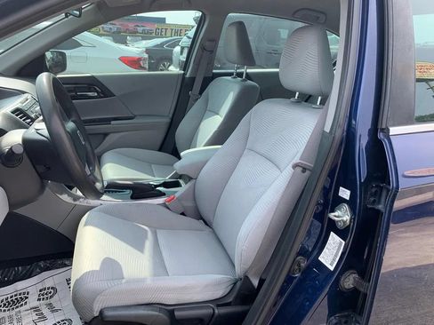 Used 2017 Honda Accord LX image 17