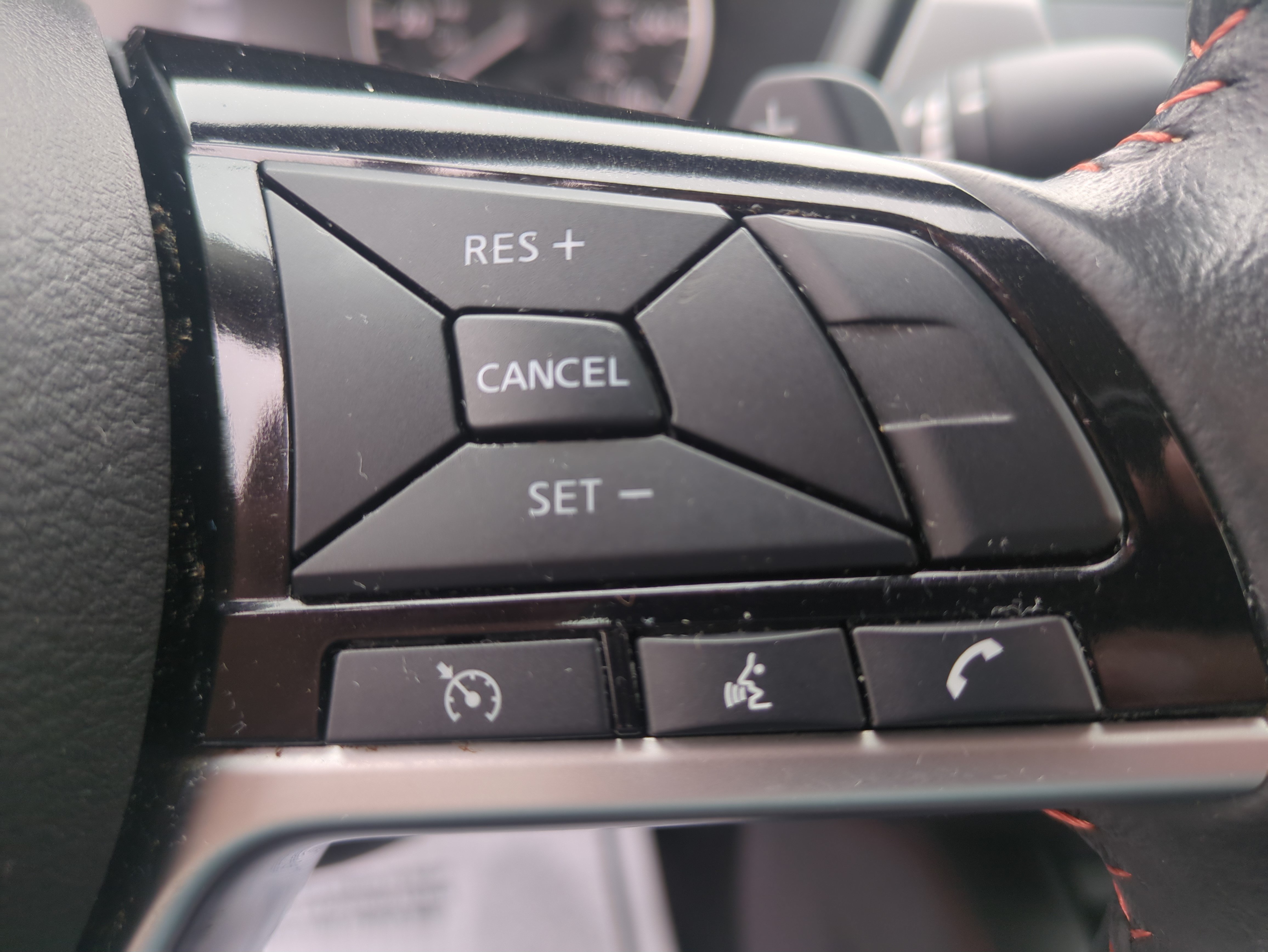 Used 2024 Nissan Altima 2.5 SR FWD image 14