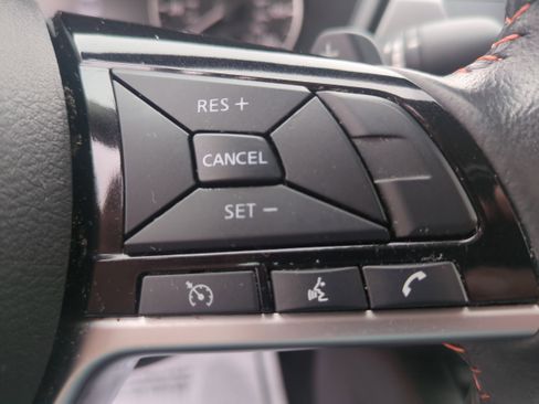 Used 2024 Nissan Altima 2.5 SR FWD image 14