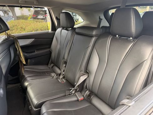 Certified 2023 Acura MDX SH-AWD w/ Technology Package image 10