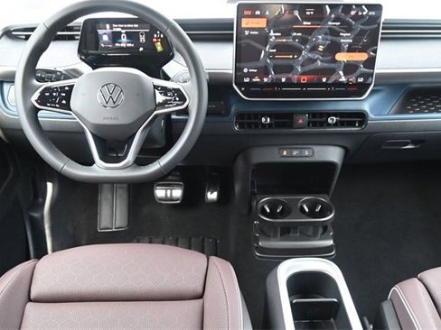 New 2025 Volkswagen ID. Buzz Pro S image 9