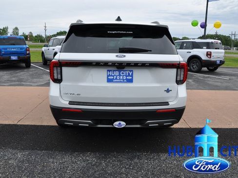 New 2026 Ford Explorer Active w/ Active Comfort Package RWD image 4