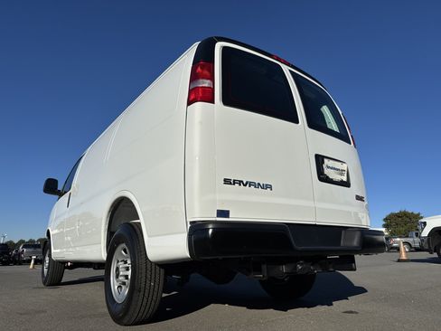 New 2025 GMC Savana 2500 w/ Driver Convenience Package image 8
