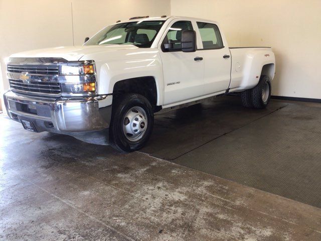 Used 2018 Chevrolet Silverado 3500 W/T AWD/4WD image 3