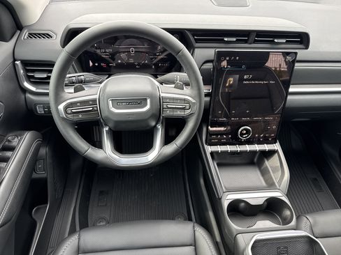 New 2026 GMC Terrain Denali w/ LPO, Floor Liner Package image 18