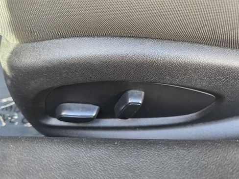 Used 2019 Chevrolet Camaro LT RWD image 13