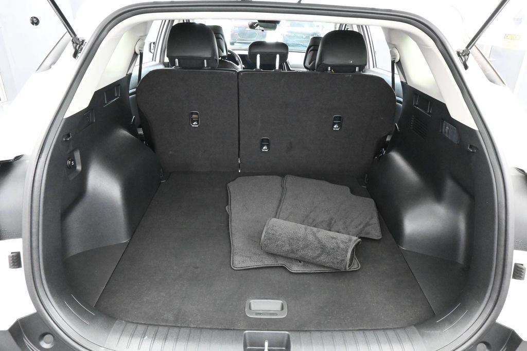 Used 2025 Kia Sportage EX FWD image 42