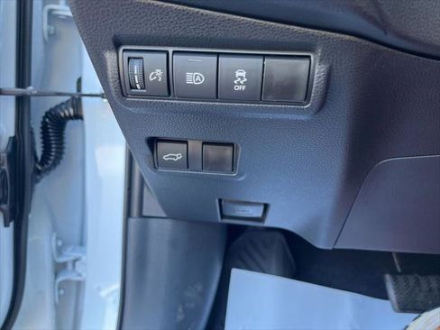 Certified 2026 Toyota Corolla Cross XLE w/ Convenience Package AWD/4WD image 19