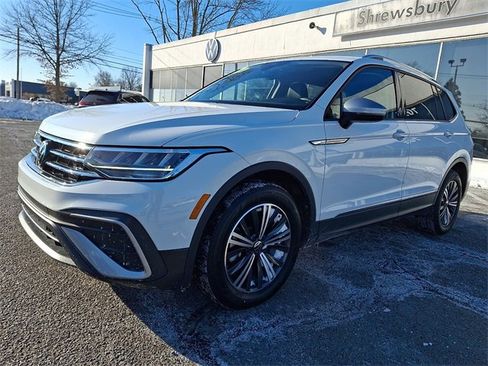 Used 2024 Volkswagen Tiguan Wolfsburg Edition image 3