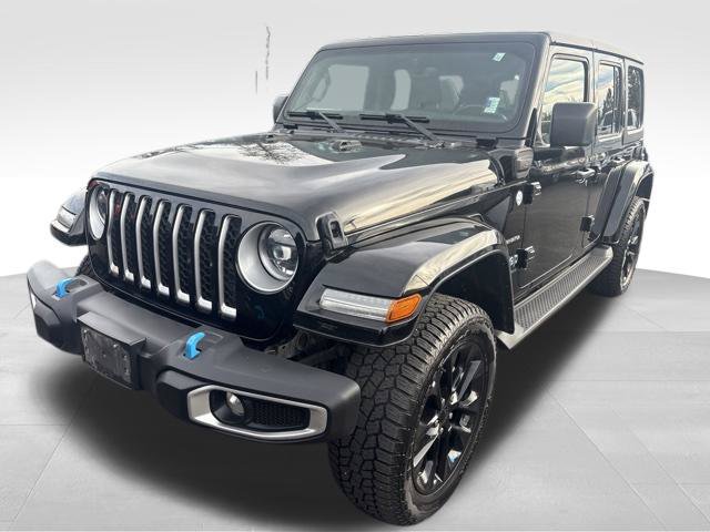 Used 2023 Jeep Wrangler Unlimited Sahara w/ Cold Weather Group AWD/4WD image 20