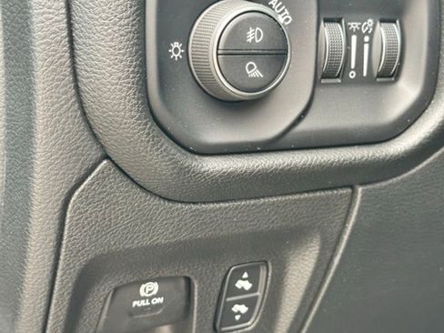 Used 2023 RAM 1500 Laramie image 12