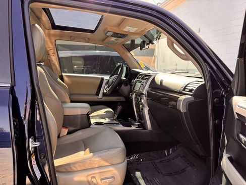 Used 2015 Toyota 4Runner Limited image 19