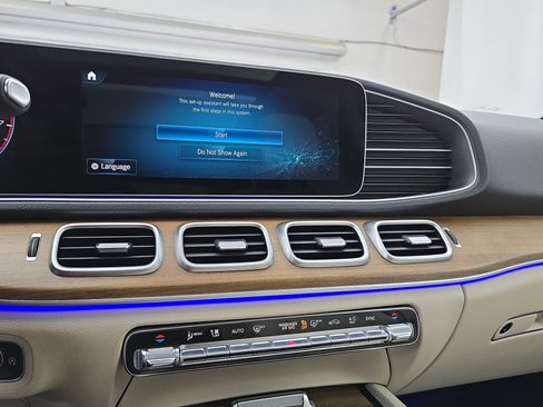 Certified 2022 Mercedes-Benz GLE 350 4MATIC w/ Premium Package image 20