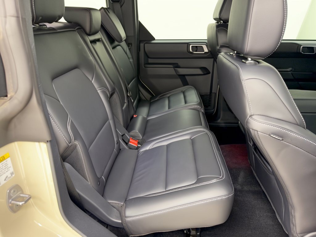 Used 2026 Ford Bronco Outer Banks AWD/4WD image 29