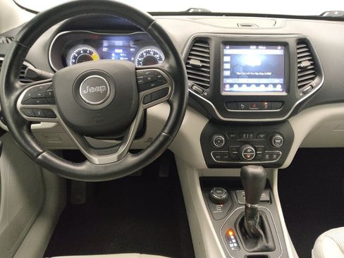Used 2021 Jeep Cherokee Latitude Lux w/ Comfort/Convenience Group AWD/4WD image 22