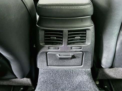 Used 2010 Lexus IS 250 w/ Preferred Accessory Package RWD image 28