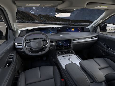 New 2025 Lincoln Navigator Reserve image 9