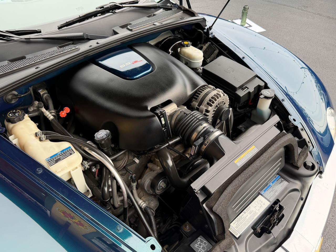 Used 2005 Chevrolet SSR w/ Preferred Equipment Group RWD image 39