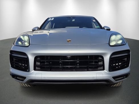 Used 2022 Porsche Cayenne AWD/4WD image 2