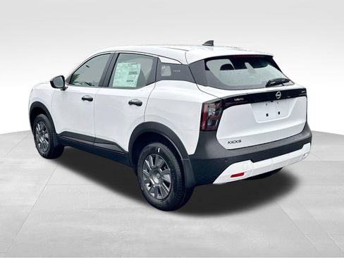 New 2026 Nissan Kicks S FWD image 5