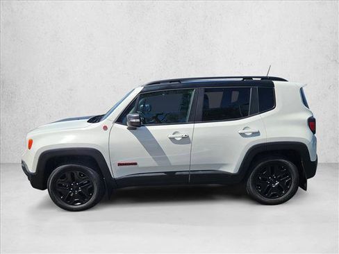 Used 2018 Jeep Renegade Trailhawk AWD/4WD image 9