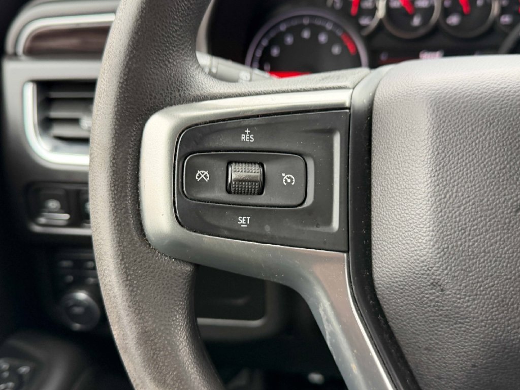 Used 2023 Chevrolet Tahoe 4WD image 33