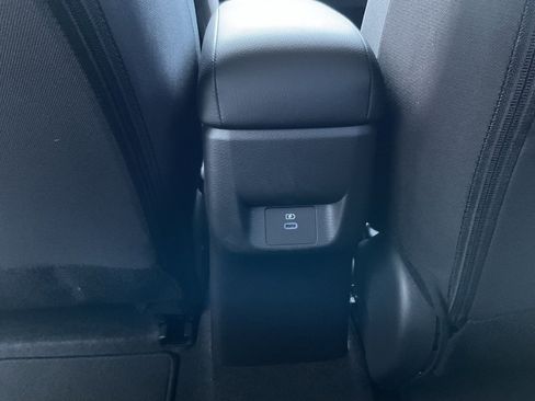 New 2025 Nissan Versa SR w/ Trunk Package image 16