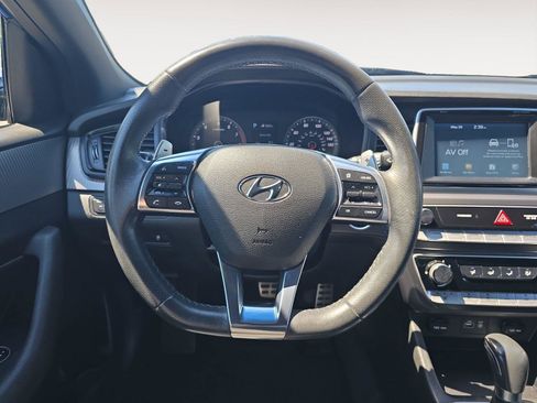 Used 2018 Hyundai Sonata Sport FWD image 11
