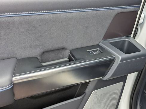 New 2026 Ford F250 Platinum AWD/4WD image 13