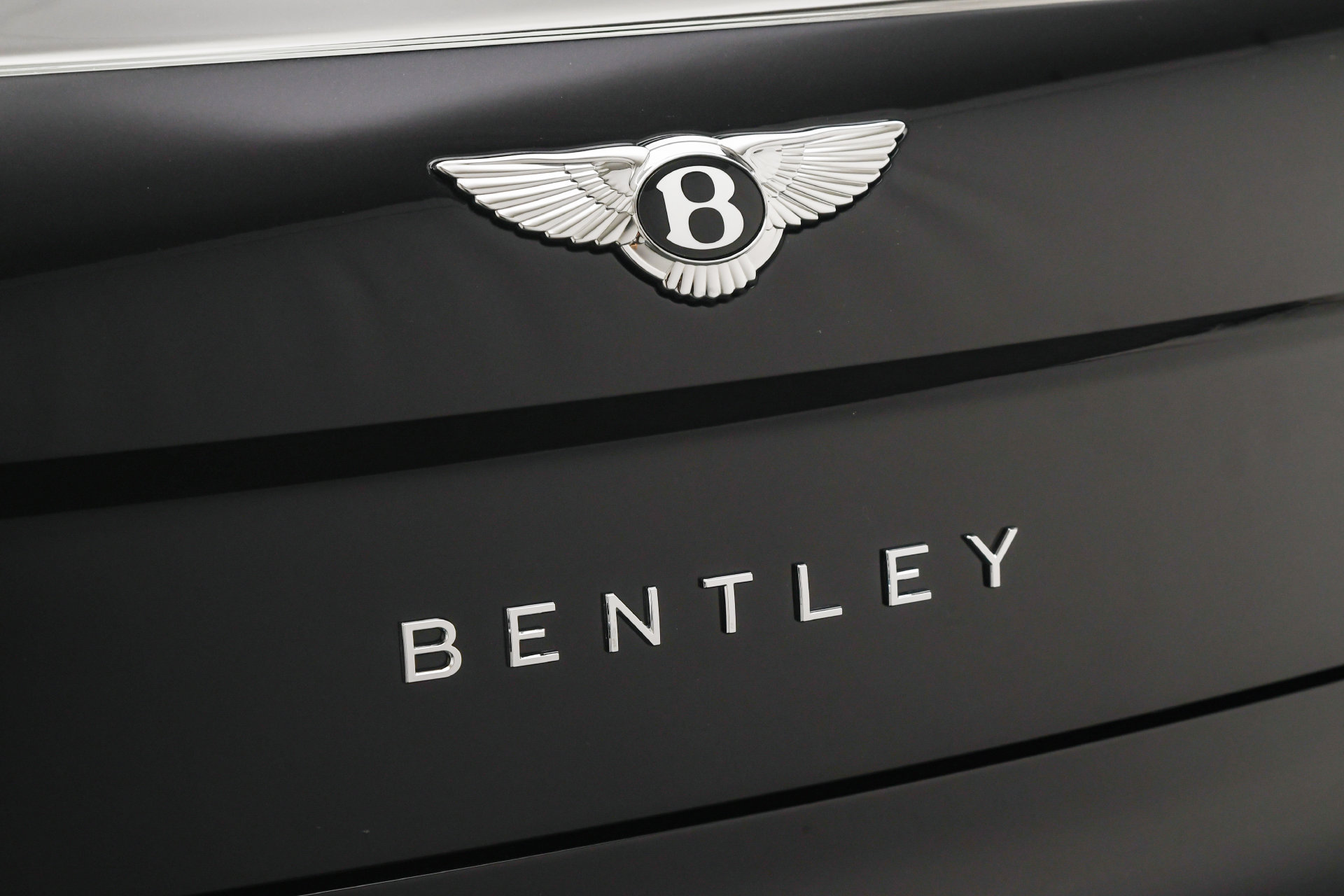 New 2026 Bentley Flying Spur V8 AWD/4WD image 24