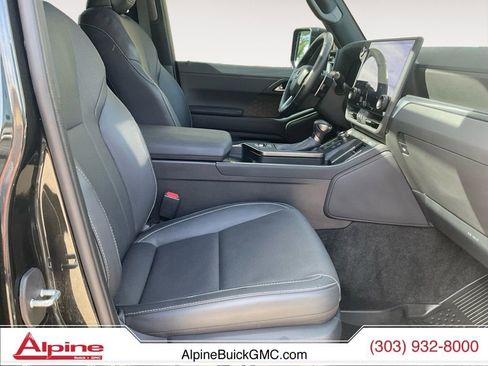 Used 2024 Lexus GX 550 Premium w/ Accessory Package (Z1) image 15