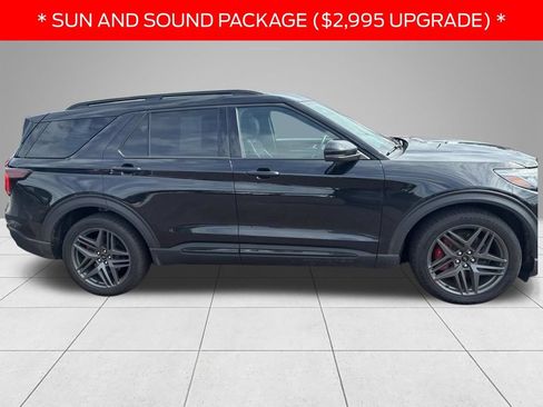 Used 2025 Ford Explorer ST w/ Sun And Sound Package AWD/4WD image 12