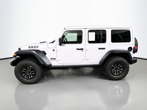 Used 2026 Jeep Wrangler Unlimited Sport AWD/4WD image 9
