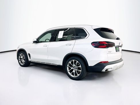 Used 2024 BMW X5 xDrive40i AWD/4WD image 5