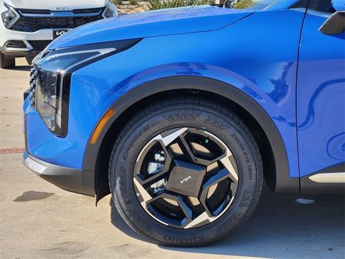 New 2026 Kia Sportage EX w/ EX Panorama Roof Package image 5