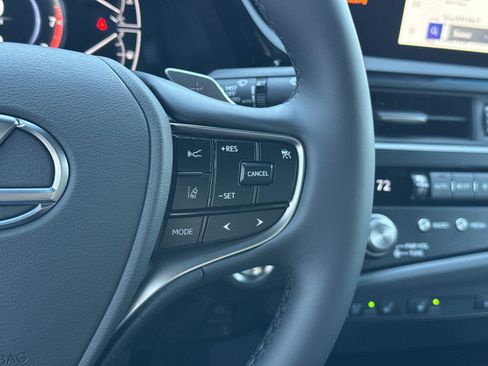 New 2025 Lexus ES 350 w/ Premium Package image 31