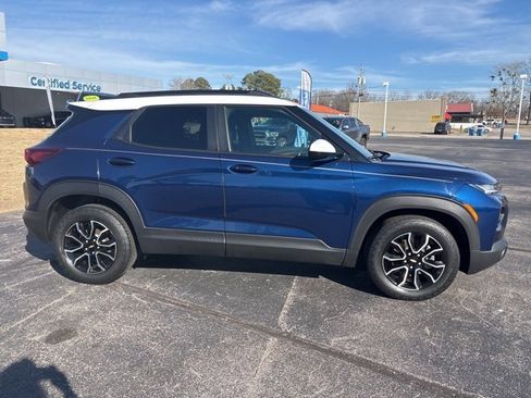 Used 2023 Chevrolet TrailBlazer ACTIV w/ Convenience Package image 4