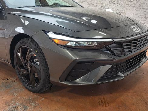 New 2026 Hyundai Elantra Sport FWD image 7