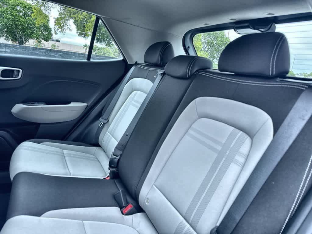 Used 2021 Hyundai Venue SEL FWD image 22