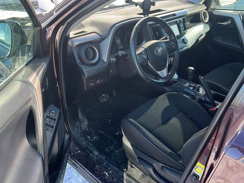 Used 2018 Toyota RAV4 XLE w/ Plus Extra Value Package image 21