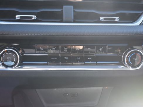 New 2026 Chevrolet Equinox LT image 26